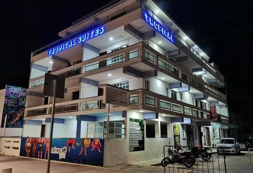 ホテル Tropical Suites