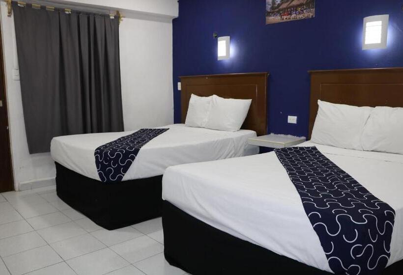 Hotel Tropical Suites