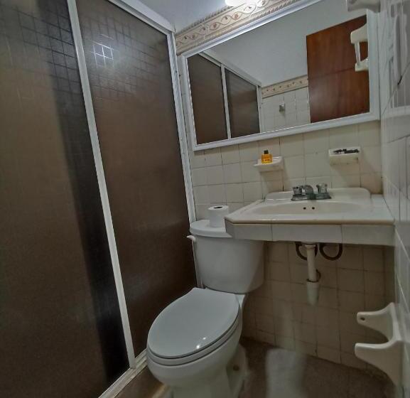 Hotel Tropical Suites