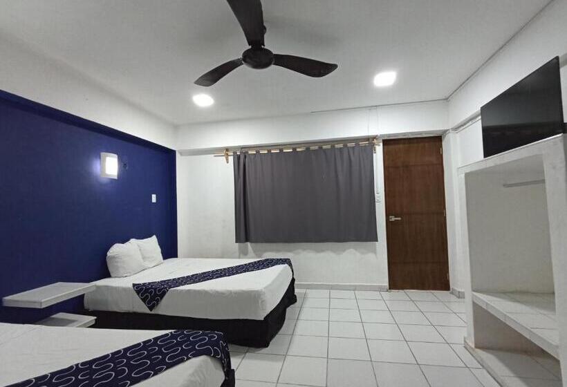 Hotel Tropical Suites