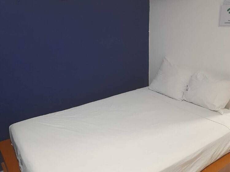 Hotel Tropical Suites