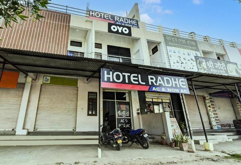 Oyo Hotel Radhe