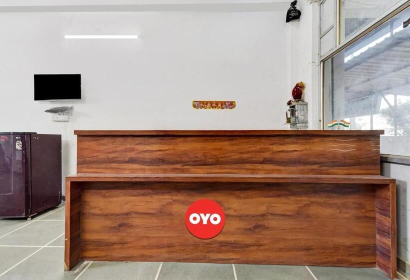 Oyo Hotel Radhe