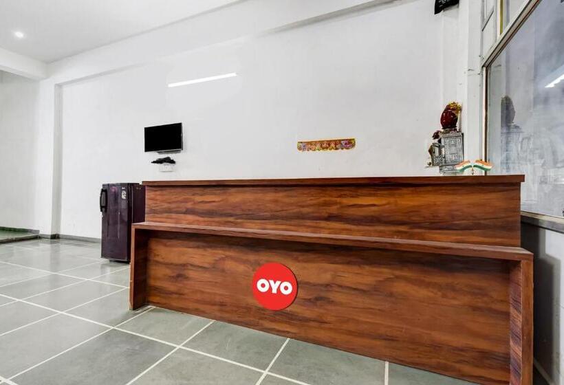 Oyo Hotel Radhe