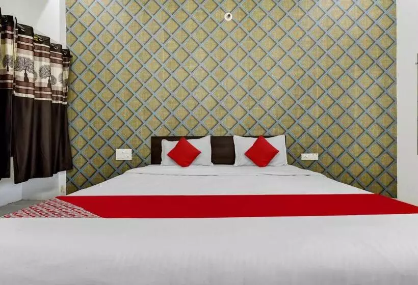 Oyo Hotel Radhe
