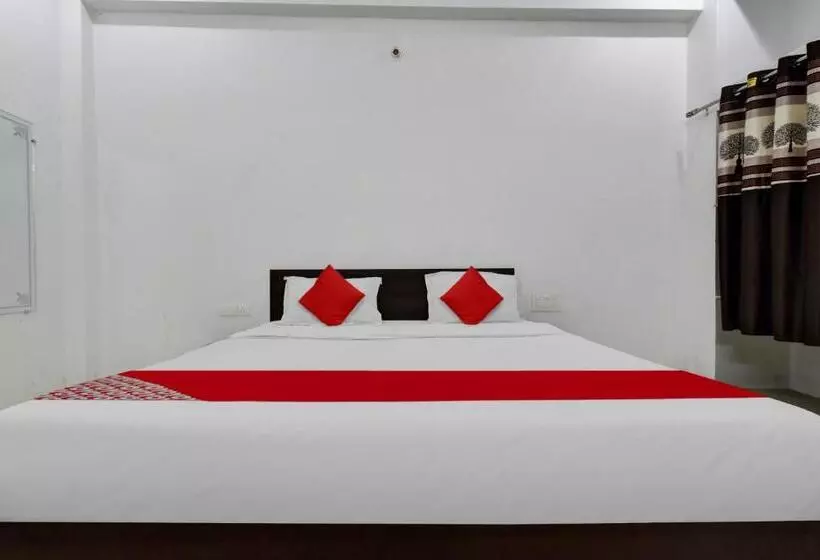 Oyo Hotel Radhe