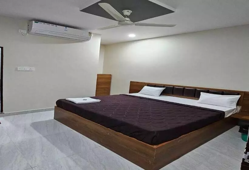 Oyo Hotel Vaidehi