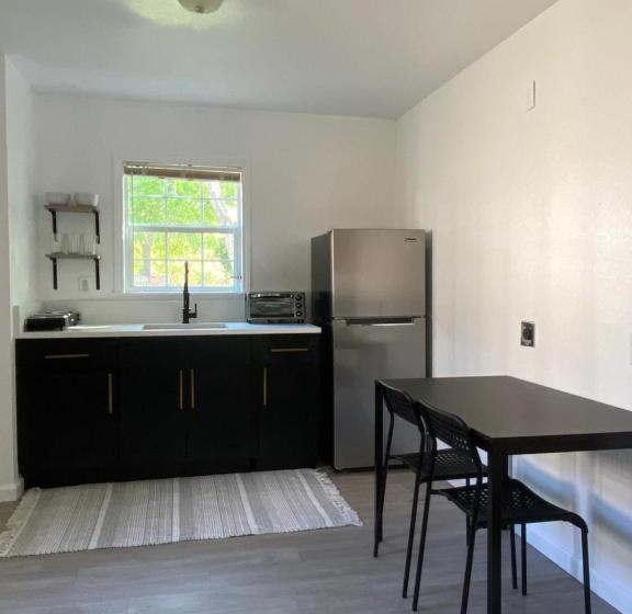 Пансион Jefferson: Attached Garage