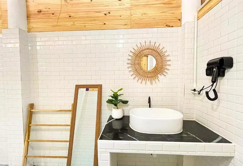 Lomakeskus Ek Ka Nake