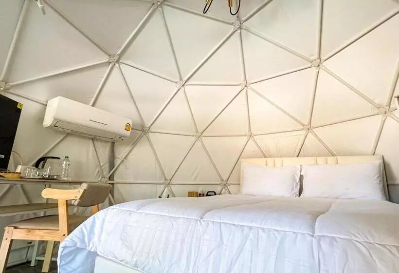 Lomakeskus Ek Ka Nake