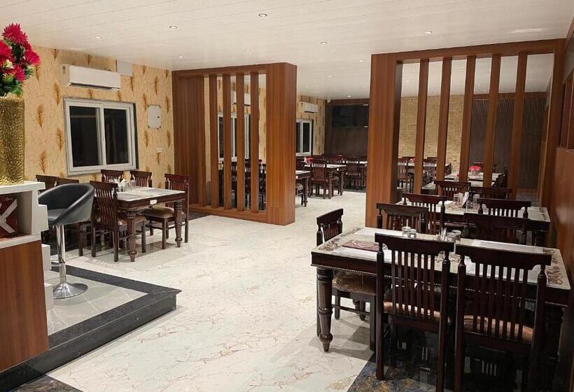 The Skylite Hotel & Banquet