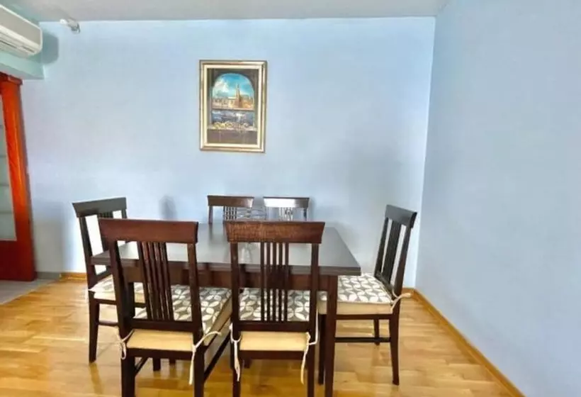 Plava Villa
