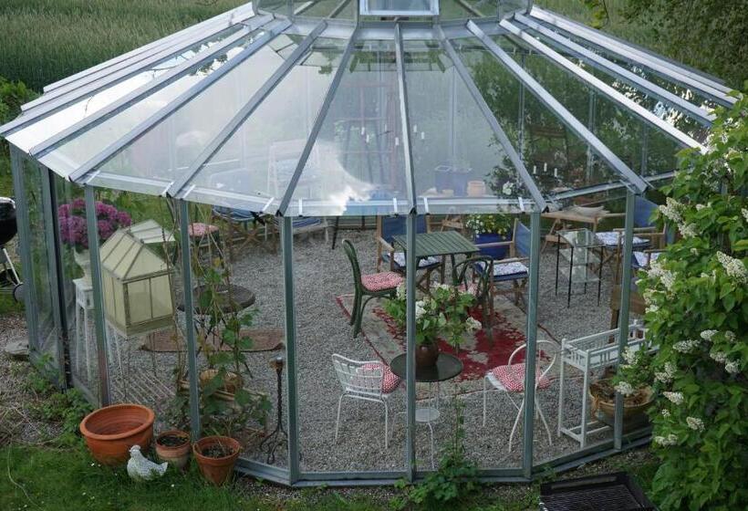 تختخواب و صبحانه Adagio På österlen