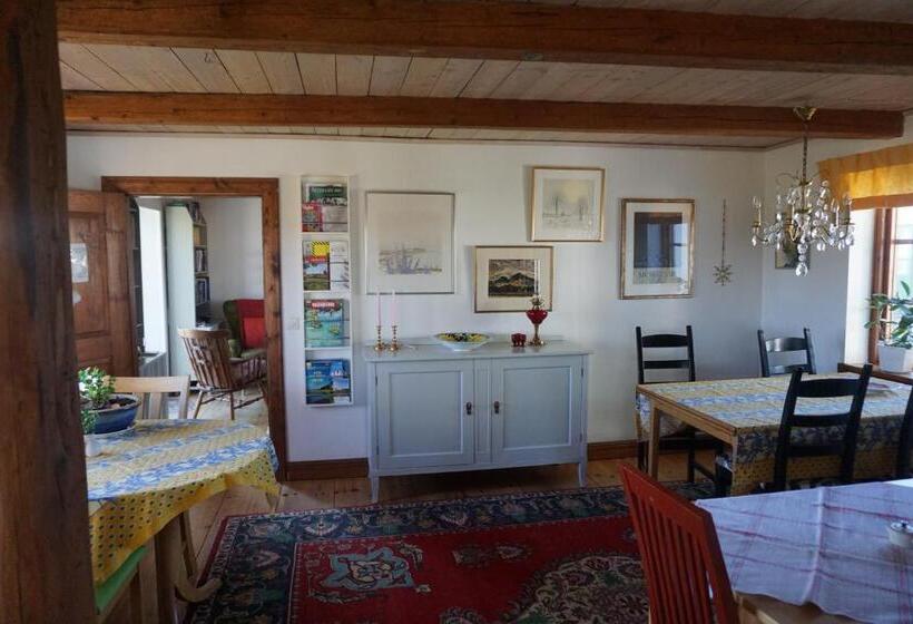 تختخواب و صبحانه Adagio På österlen