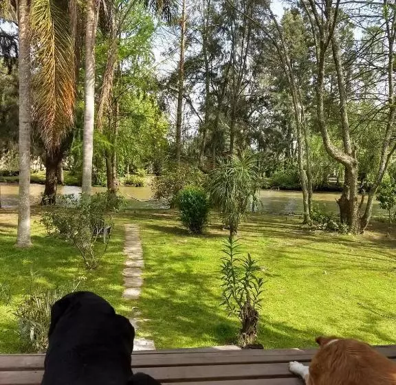 Aamiaismajoitus (B&B) Cabañas Le Parc En Delta De Tigre