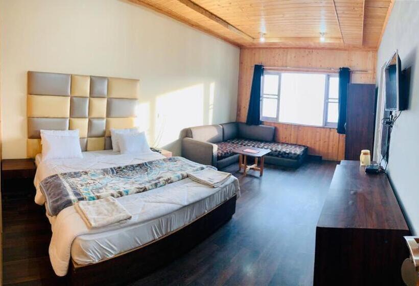 Bed and Breakfast Stayapart   Hotel Patnitop