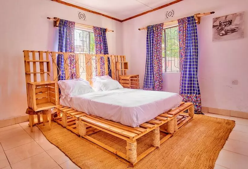 ベッドアンドブレックファースト Tanzania Garden Villas   Usa River