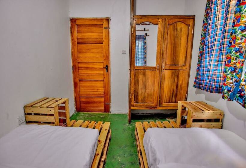 مبيت وإفطار Tanzania Garden Villas   Usa River