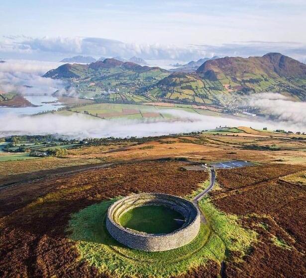 민박 Ten Beacon Hill