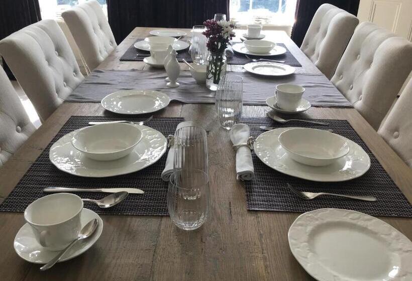 민박 Ten Beacon Hill