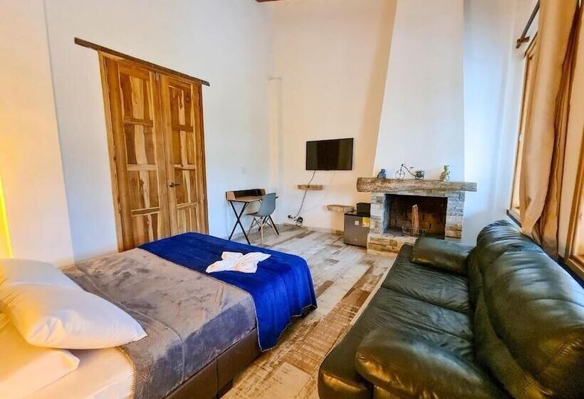 La Mercedes Cattaleya Hostal By Mh