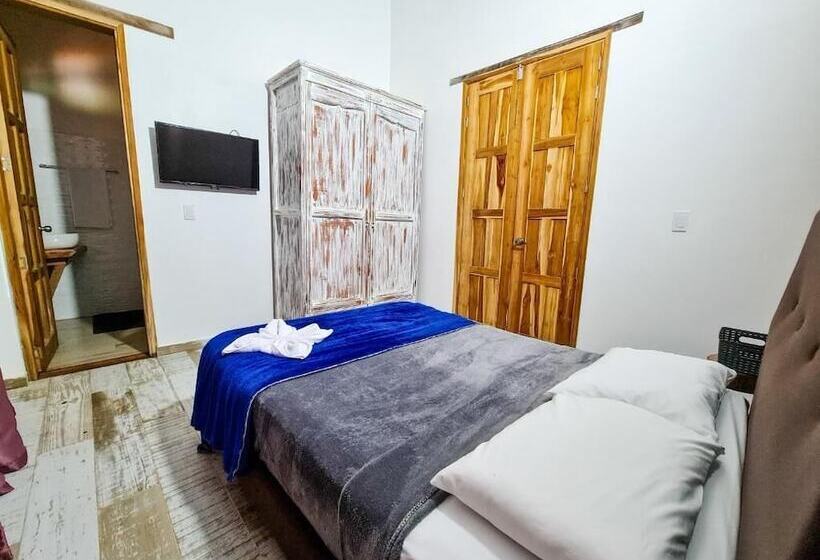 La Mercedes Cattaleya Hostal By Mh