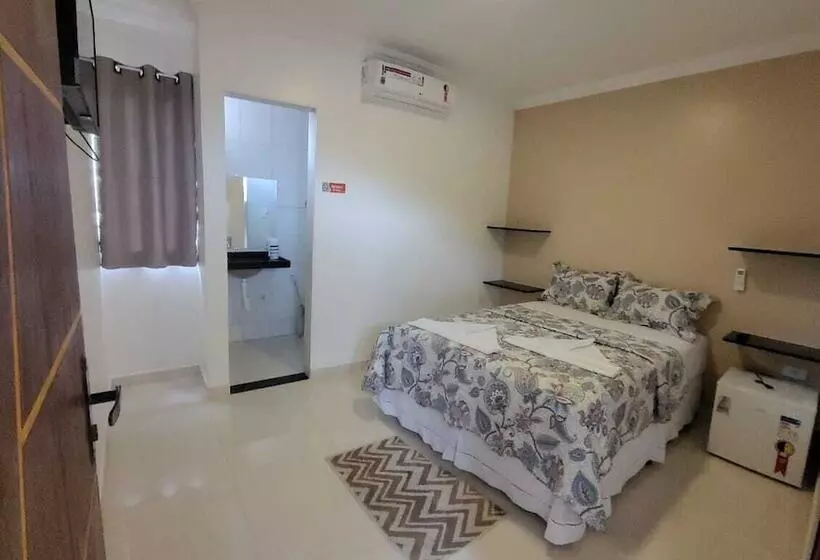 Hostelli Pousada La Belle