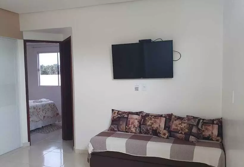 Hostelli Pousada La Belle