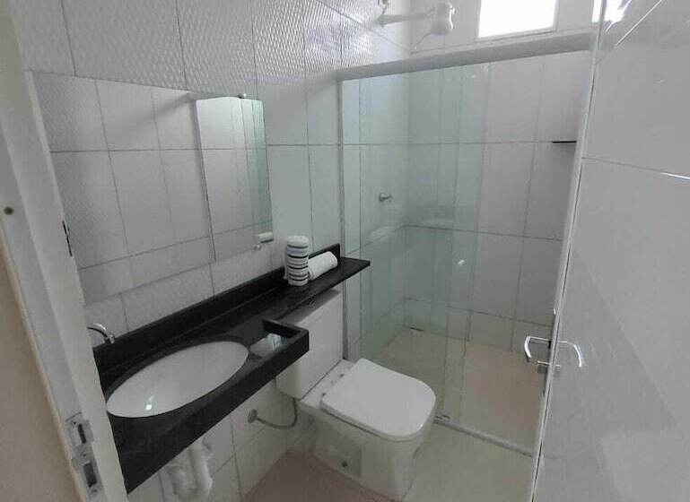 여관 Pousada La Belle