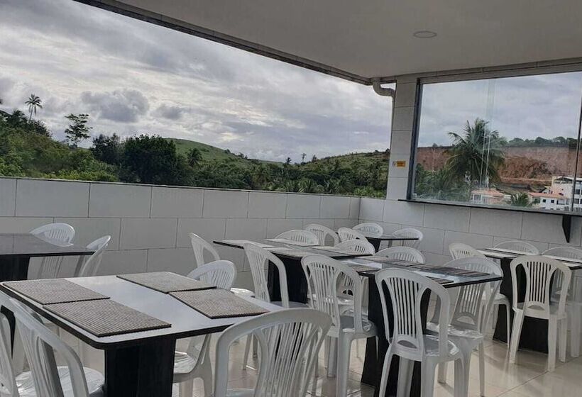 여관 Pousada La Belle