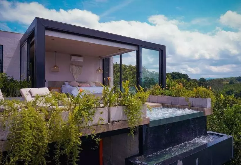 Hotelli Amanatu Ecolodge & Spa