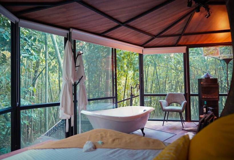 Hotel Amanatu Ecolodge & Spa