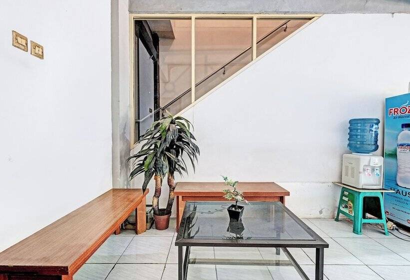 Hotelli Collection O 92864 Mitra Residence