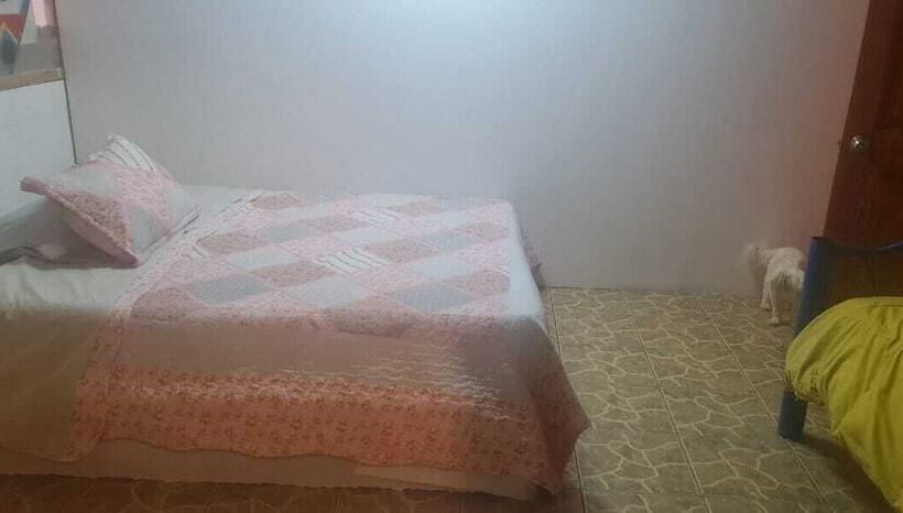 Hotel Hostal Rancho Checar