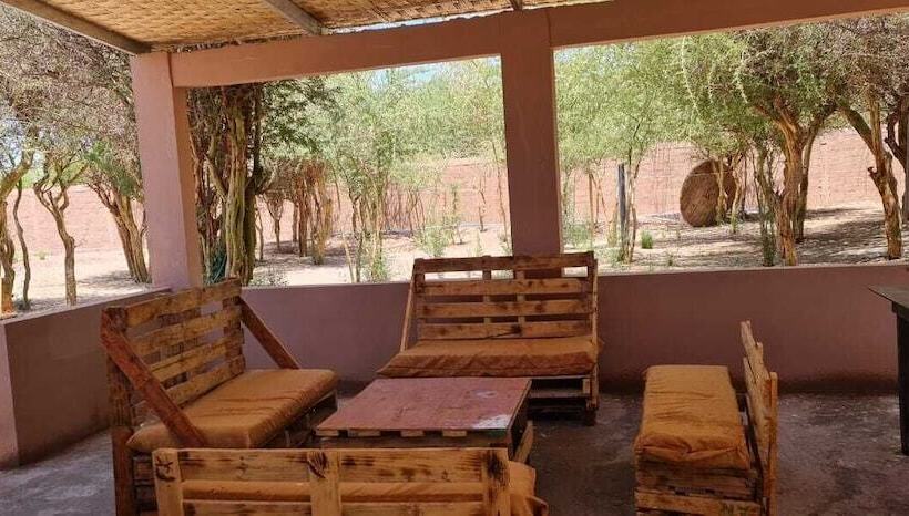 Hotel Hostal Rancho Checar