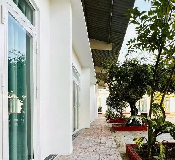 هتل Hy Guesthouse Phu Quoc   Nhà Hy Vivu Bên Vườn