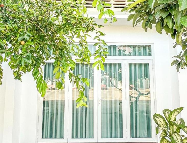 هتل Hy Guesthouse Phu Quoc   Nhà Hy Vivu Bên Vườn