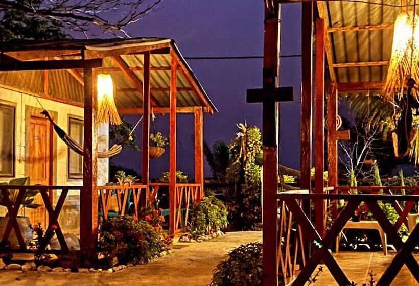 Hotel Las Rocas Village Eco