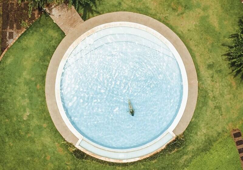 هتل Mellow Resort