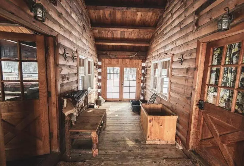 ホテル Ogontz Rustic Resort