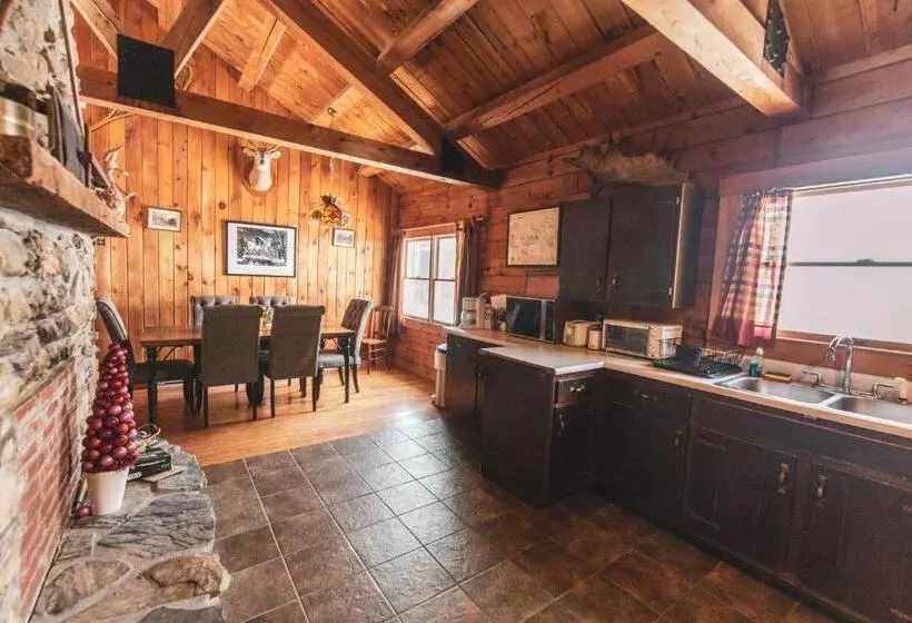 ホテル Ogontz Rustic Resort