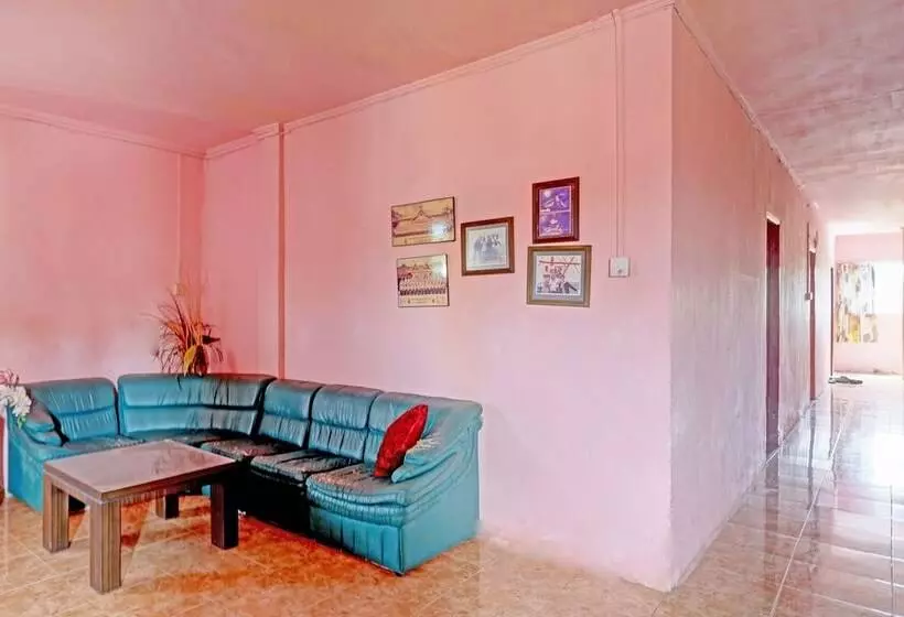 هتل Spot On Toyo Homestay Syariah