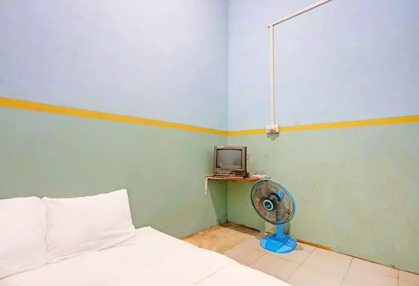 هتل Spot On Toyo Homestay Syariah