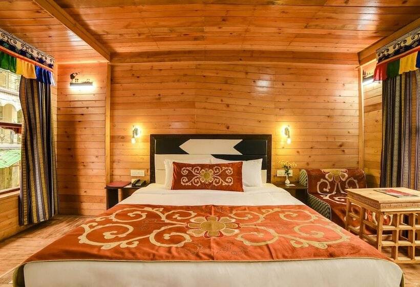 Hotel Summit Panghen Metok