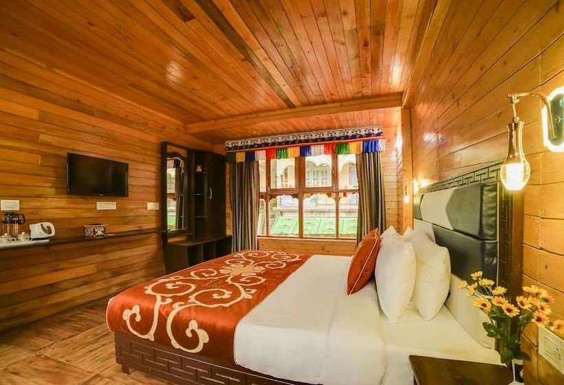 Hotel Summit Panghen Metok