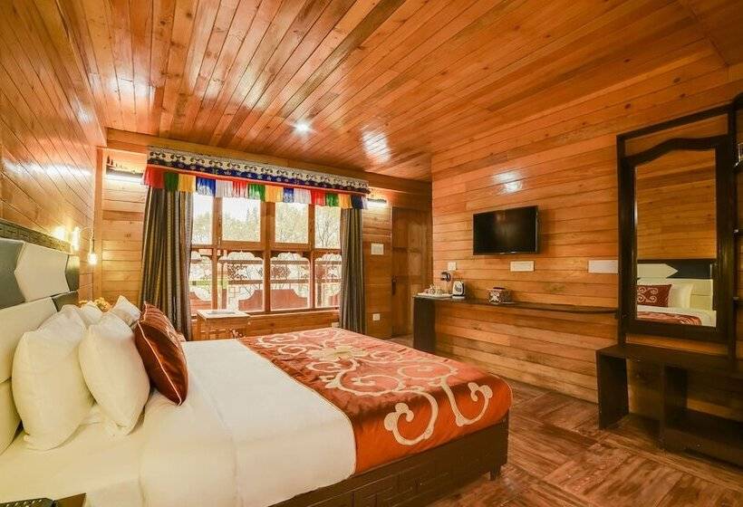 Hotel Summit Panghen Metok