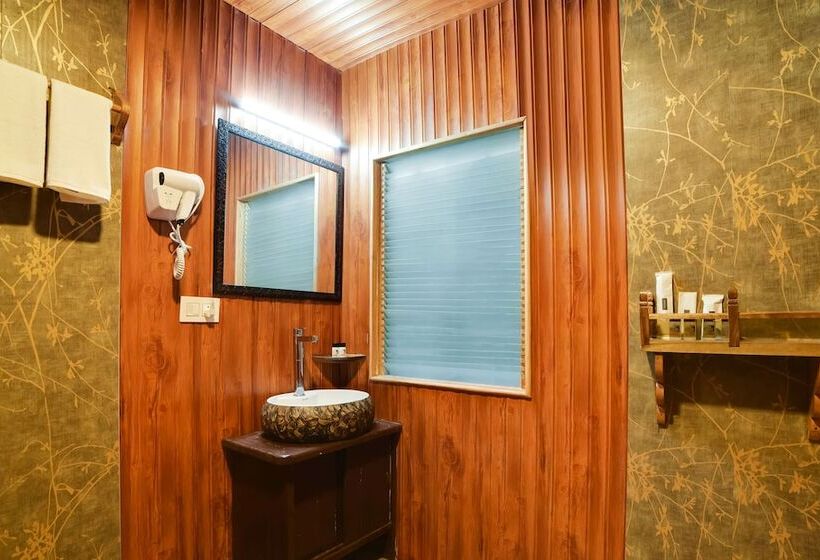 Hotel Summit Panghen Metok