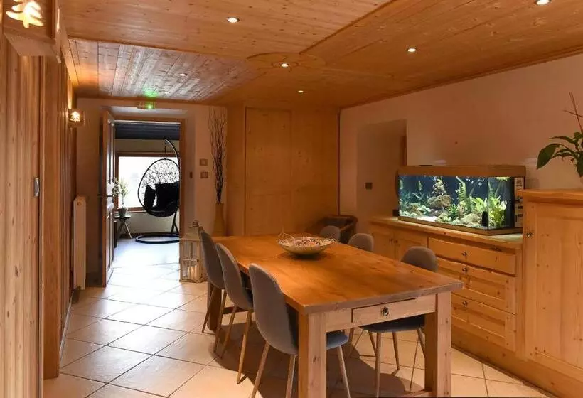 ペンション Auberge Du Couvige
