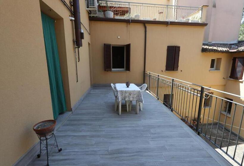 פנסיון Casadiviaappia