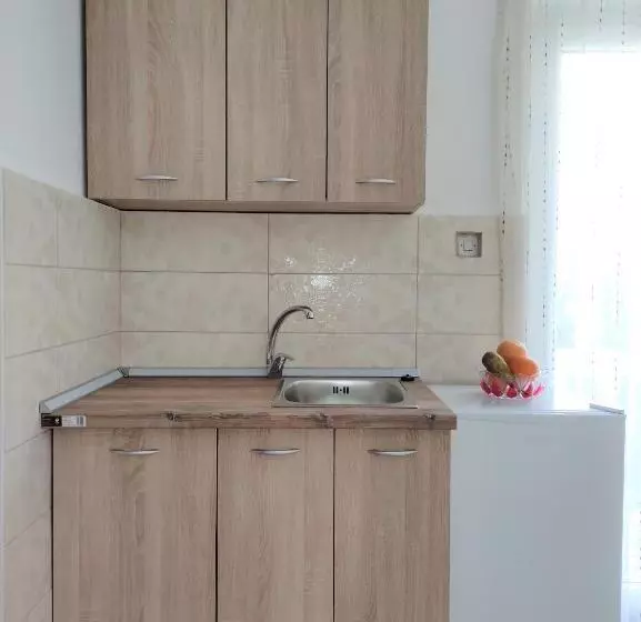 پانسیون Guest House Lotos